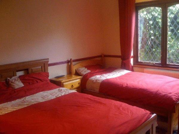 Newcourt B & B Лантуит Мейджър Стая снимка